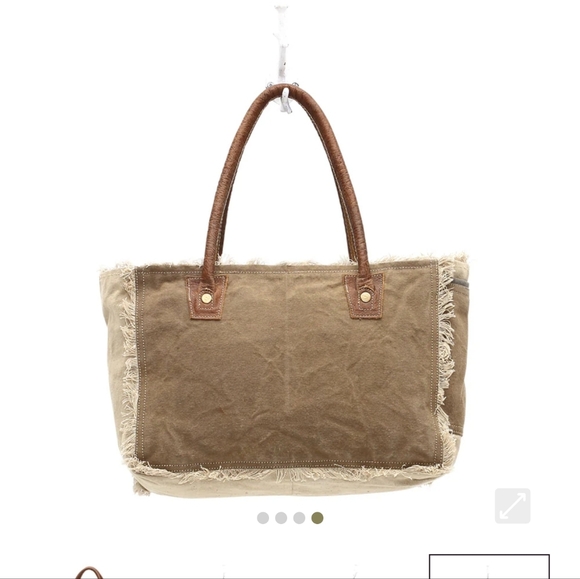 Myra Sel De Mer Tote Bag - Picture 2 of 11